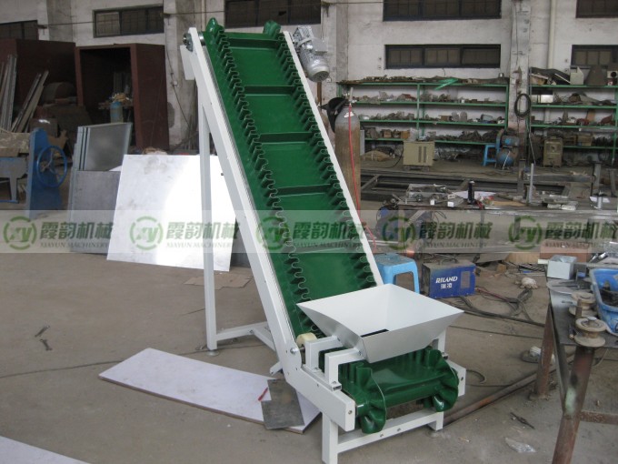 爬坡皮帶輸送機(jī)07