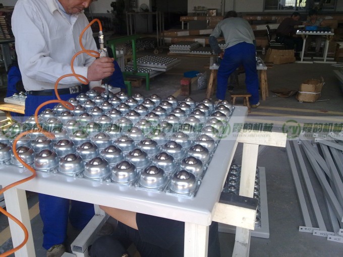 萬(wàn)向球臺(tái)09